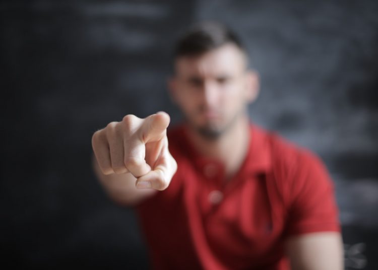 Как жить в эпоху упадка морали